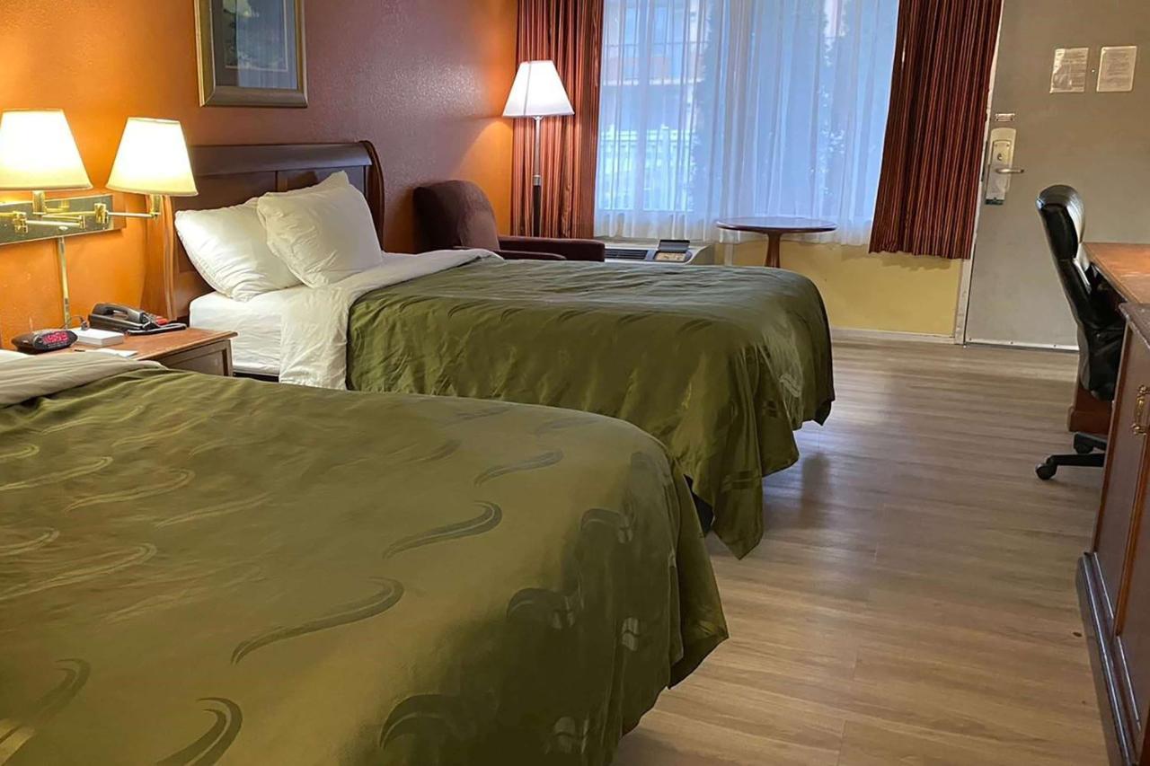 Ramada By Wyndham Rome - Verona Zewnętrze zdjęcie