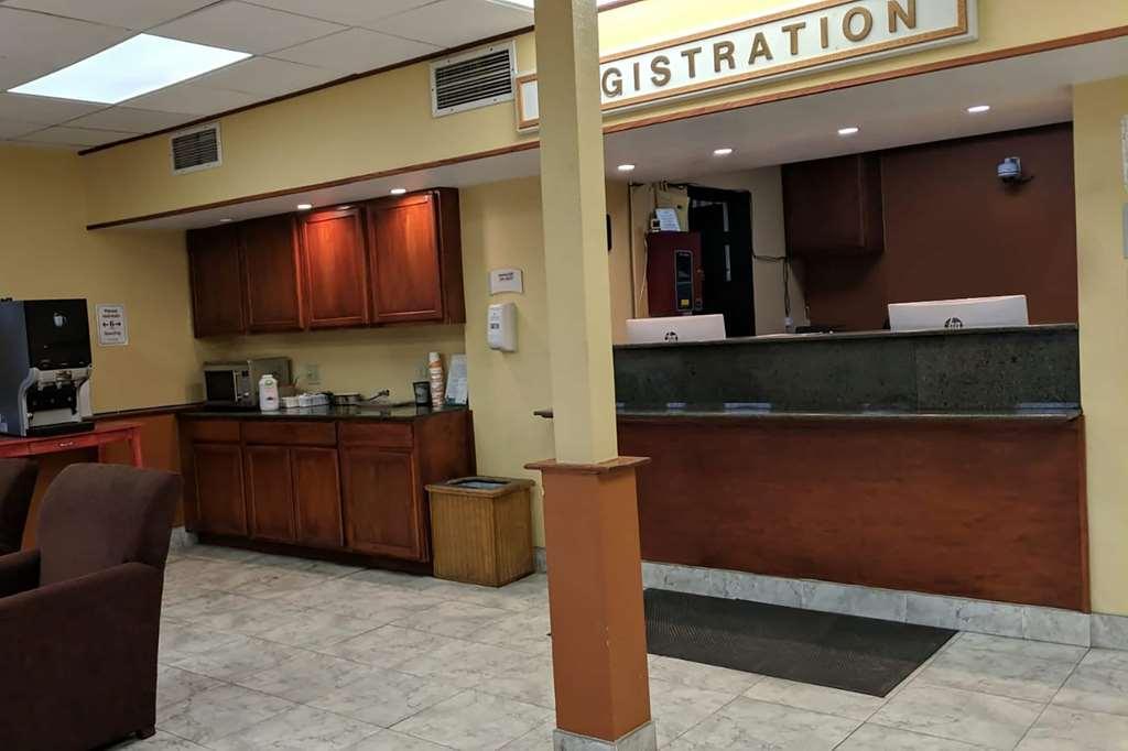 Ramada By Wyndham Rome - Verona Wnętrze zdjęcie